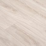 Ламинат 33 класс Egger Home дуб тосколано светлый 1,99 кв.м 8 мм с фаской