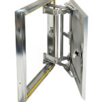 Люк ревизионный под плитку Хаммер Слава алюминиевый 400х500 мм скрытый нажимной