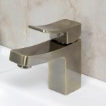 Смеситель для раковины WasserKraft Exter бронза однорычажный (1603)